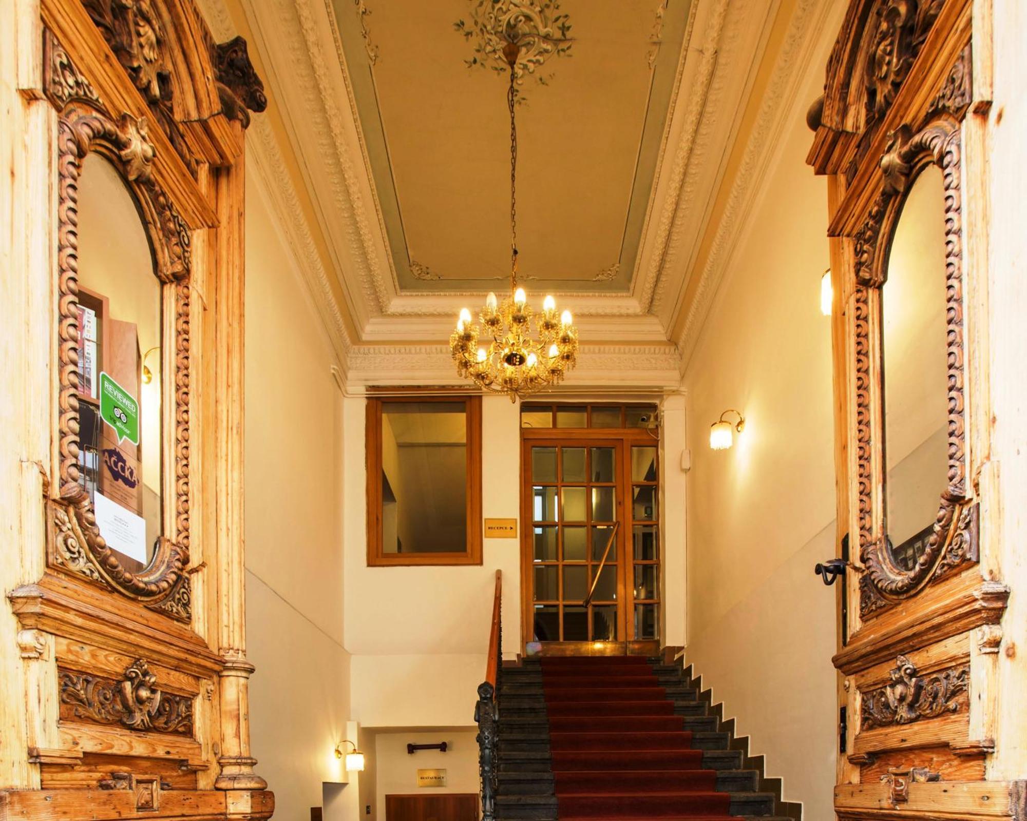 Novomestsky Hotel — Photos 1